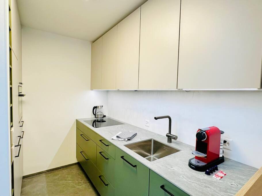 Modern City Studio with Air Condition & Balcony
