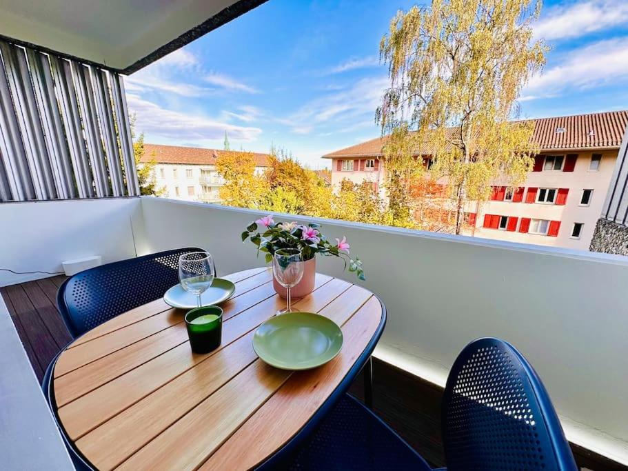 Modern City Studio with Air Condition & Balcony