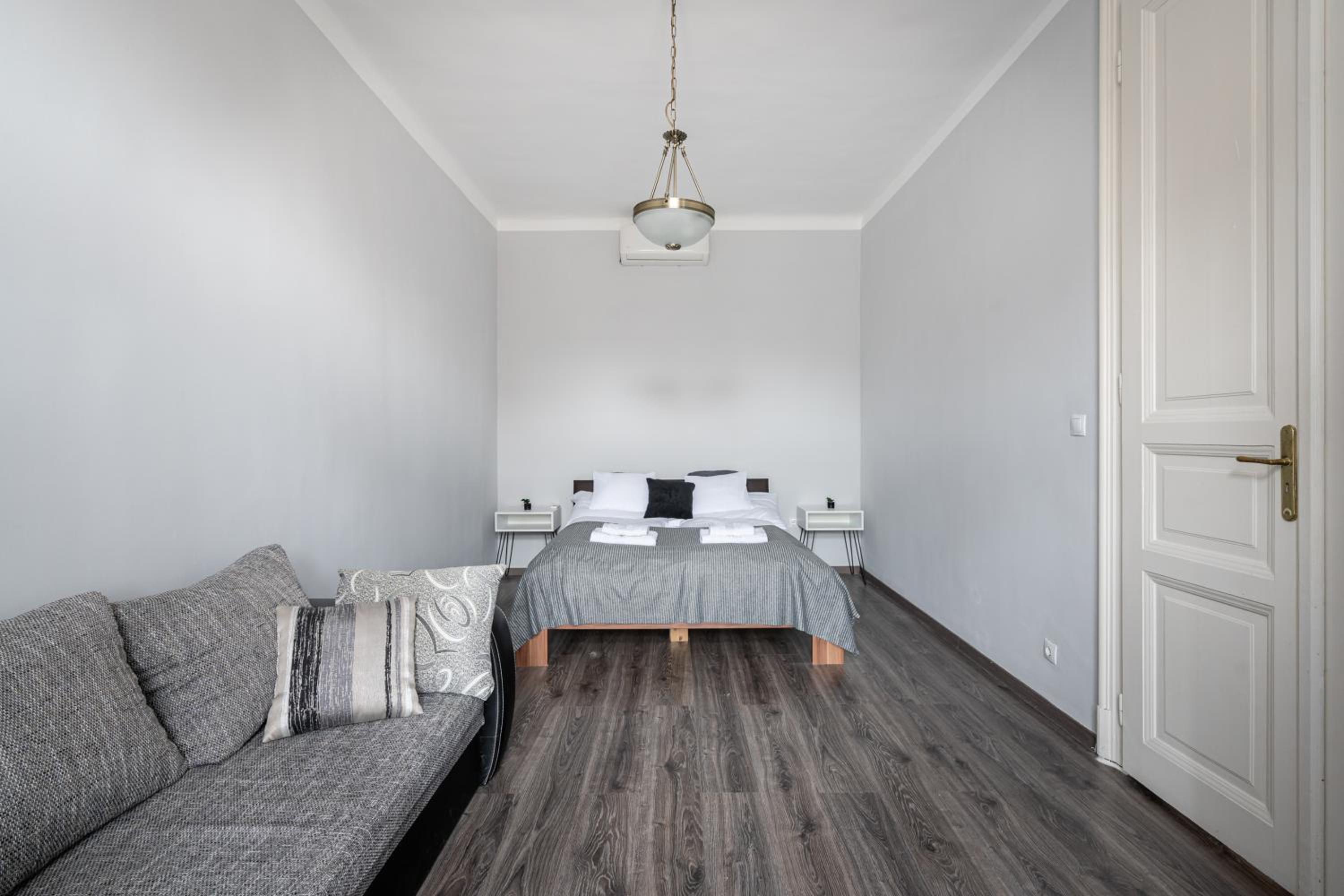 Szentkirályi Apartman 2