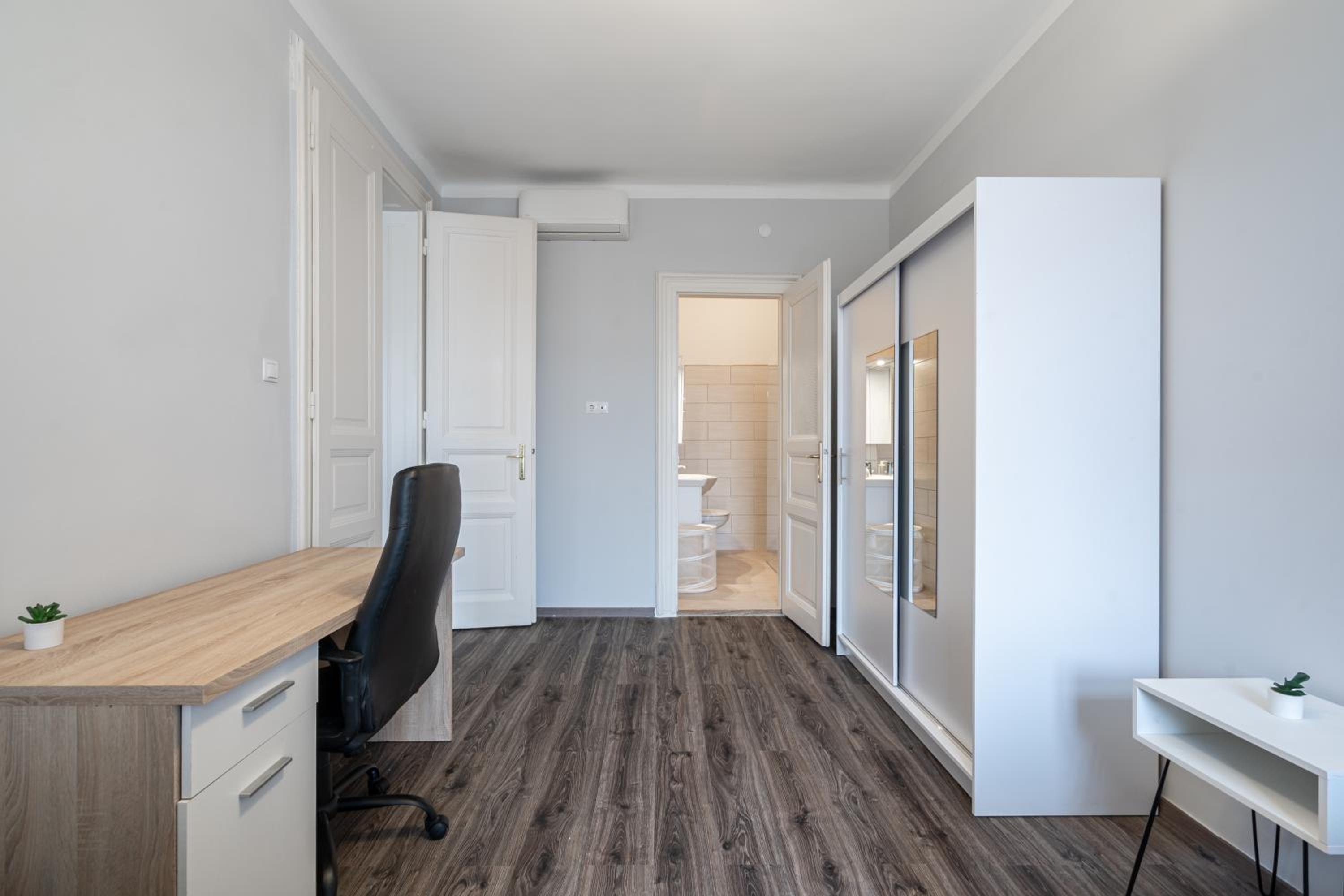 Szentkirályi Apartman 2