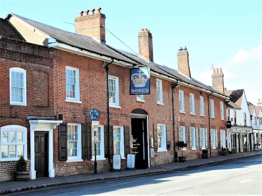 The Barn Delightful secluded Cottage in Heart Old Amersham view 4