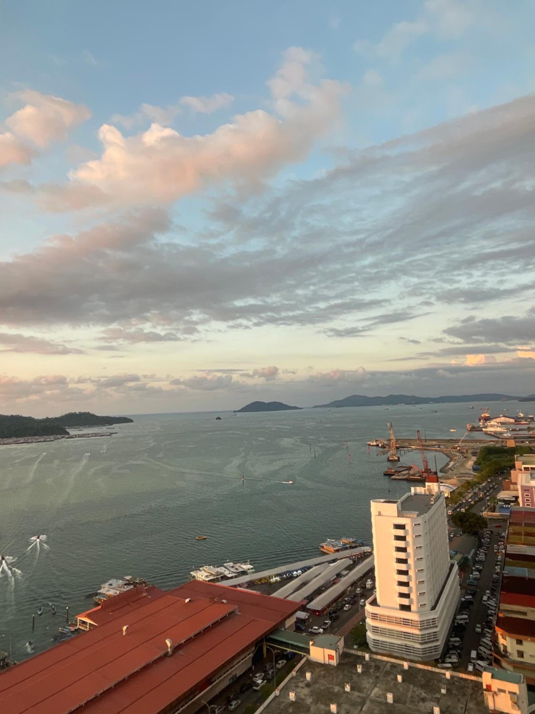 Borneo Staycation - The Shore photo 1
