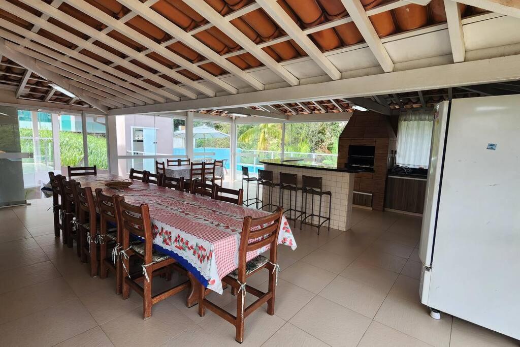 Casa Escarpas do lago