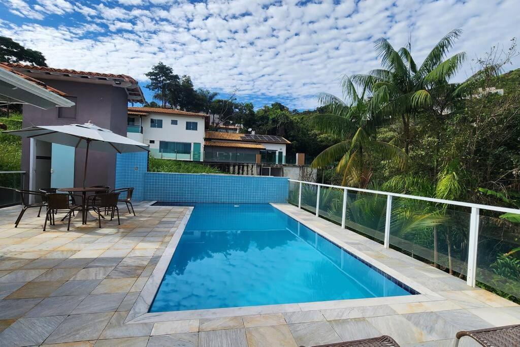 Casa Escarpas do lago