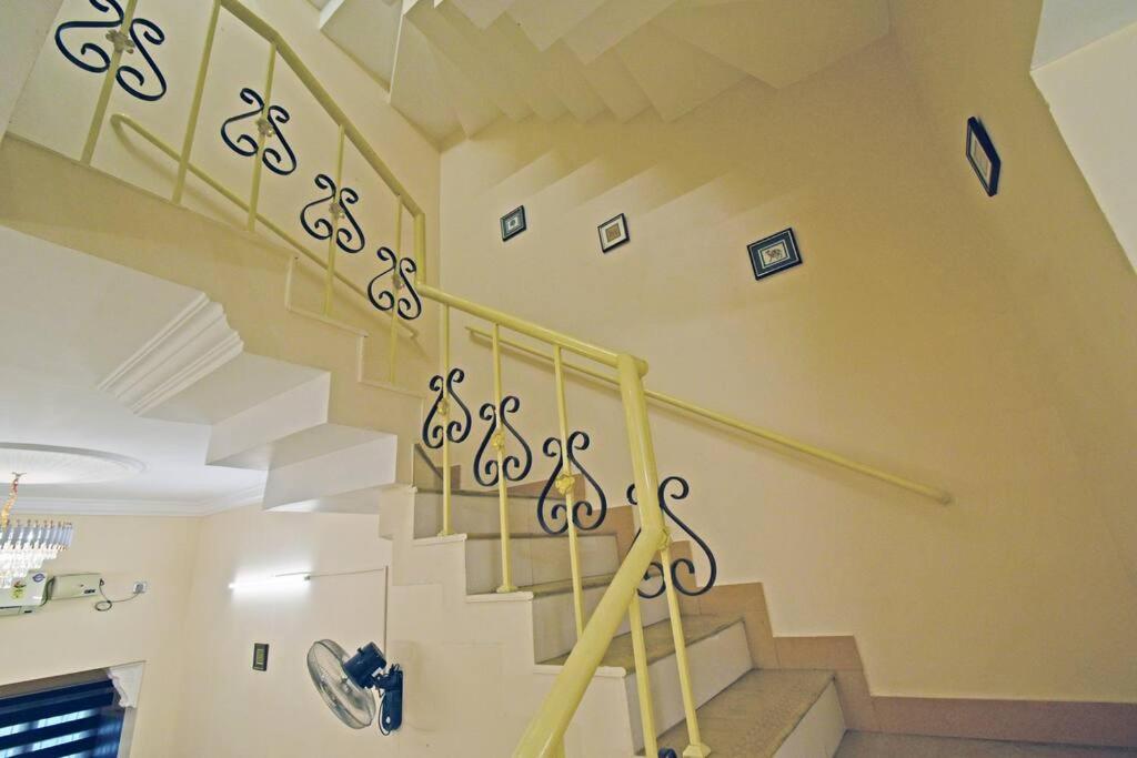 galaxy inn Home stay-white town
