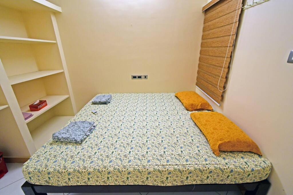 galaxy inn Home stay-white town