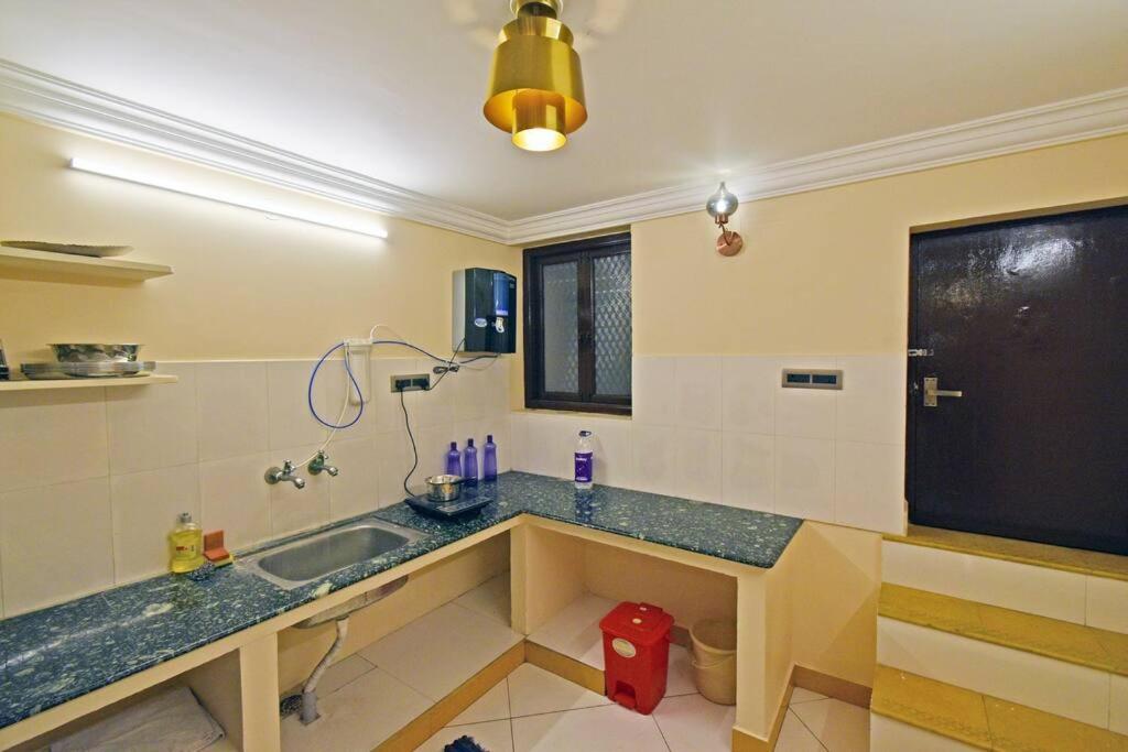 galaxy inn Home stay-white town