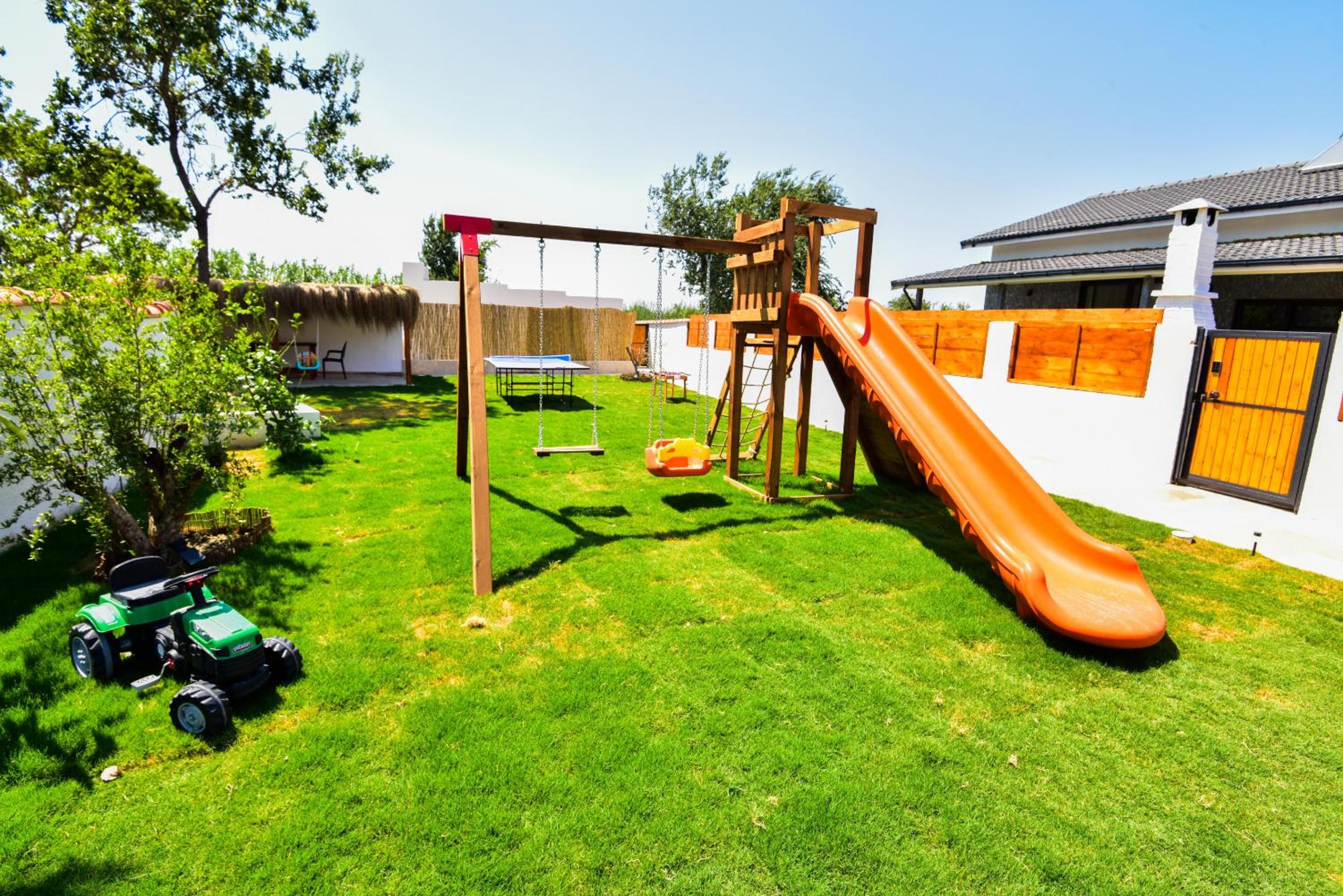 Villa48 Exclusive view 5