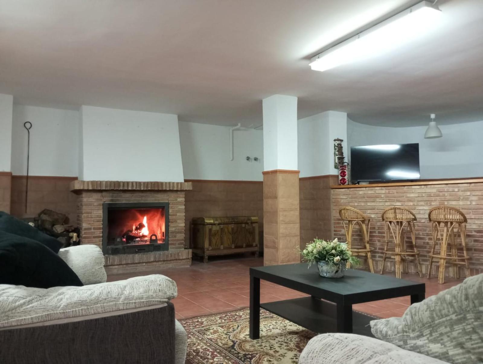VILLA BILBILIS con piscina privada, barbacoa y parking