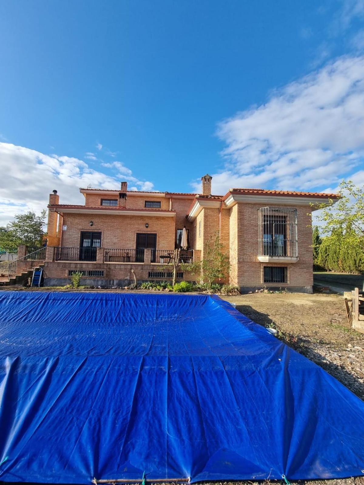VILLA BILBILIS con piscina privada, barbacoa y parking