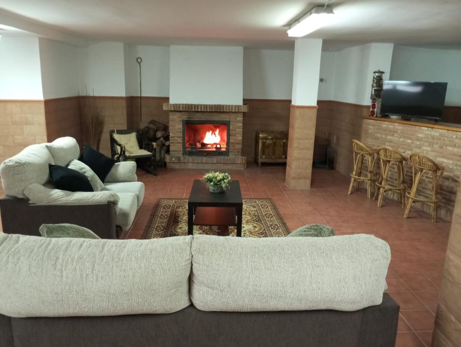 VILLA BILBILIS con piscina privada, barbacoa y parking