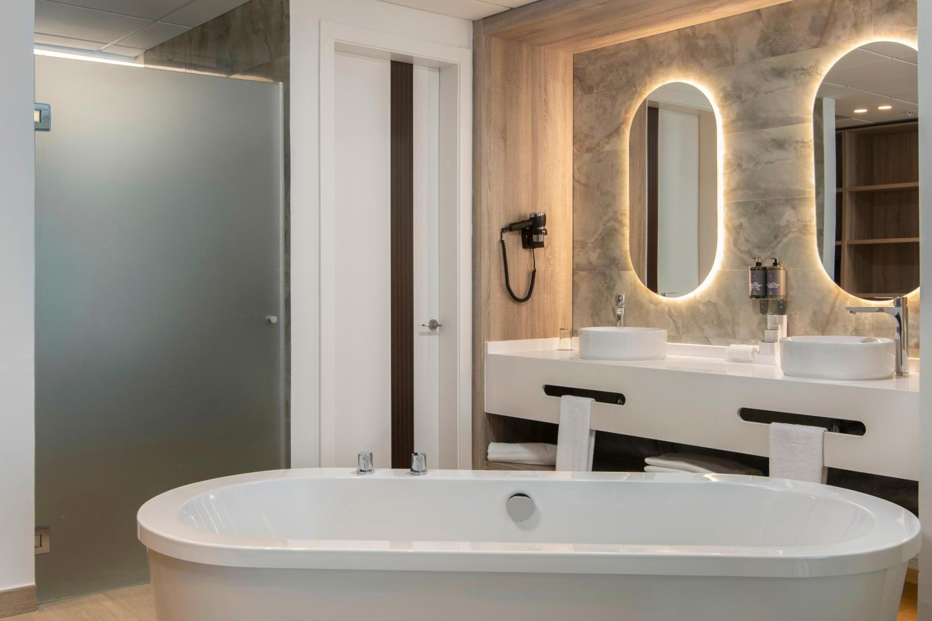 Punta Cana Vacations - Serenade All Suites - Adults Only Resort - Property Image 25