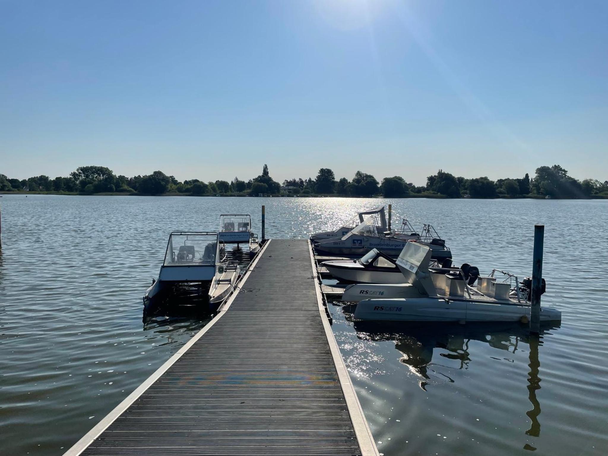 Wohnen in Loriots Wasserstadt mit Kamin und MagentaTV