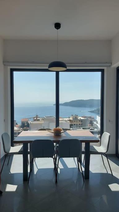 Modern Top Floor Sea View 3BR with Pools, Spa & Fitness