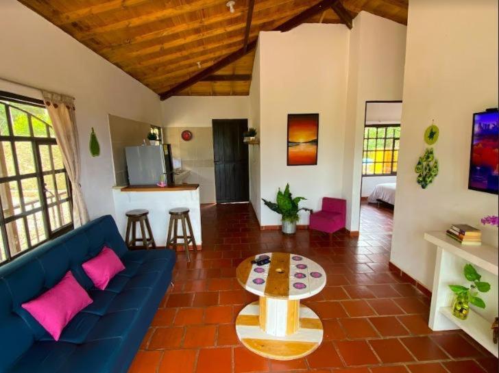 Casas De Campo - El Paraíso