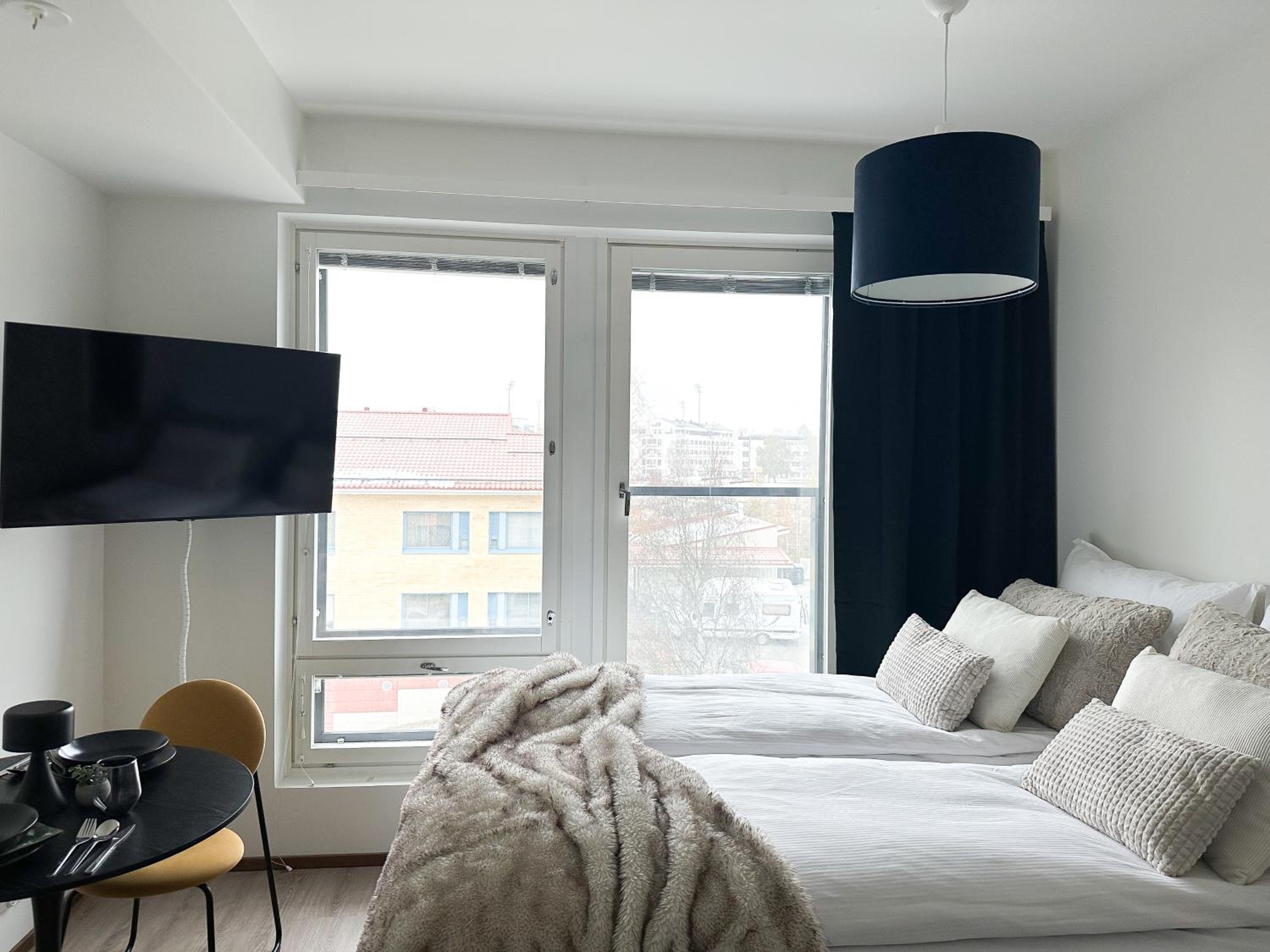 Aurora Central Suite II By BookLapland