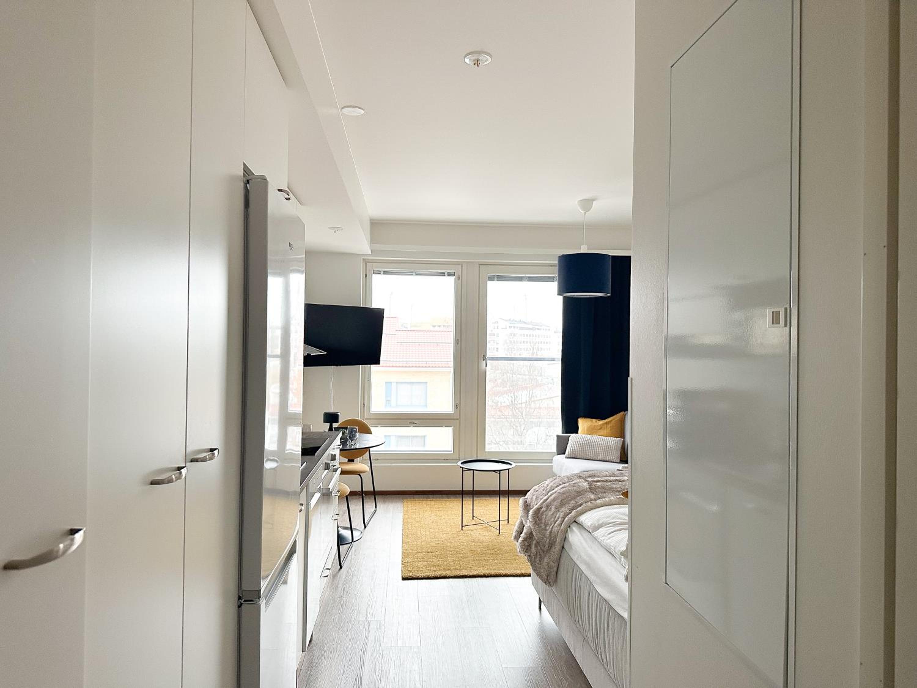 Aurora Central Suite II By BookLapland