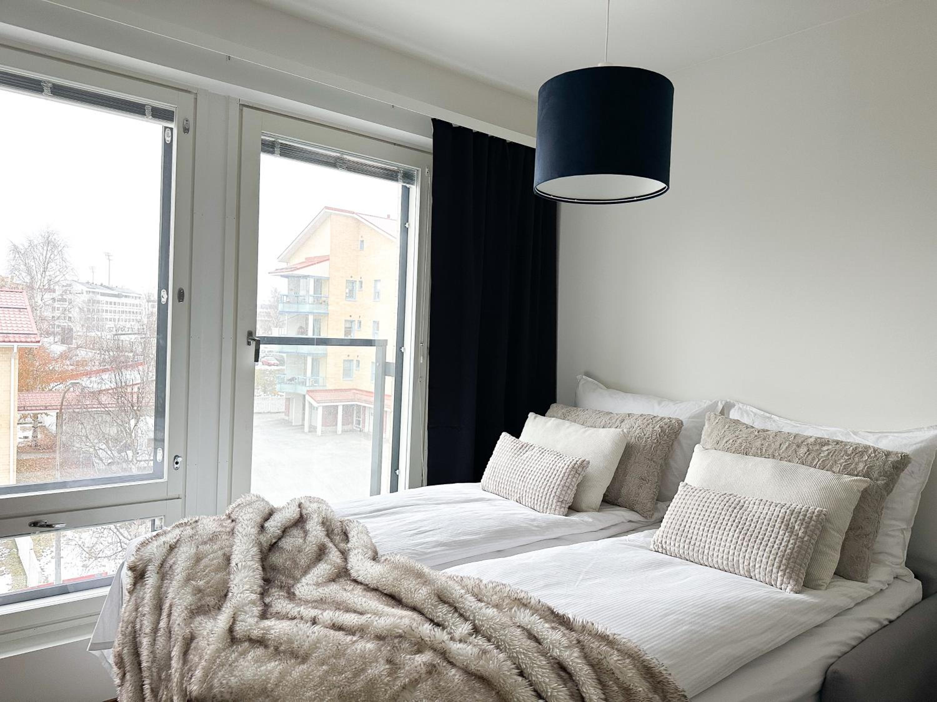 Aurora Central Suite II By BookLapland