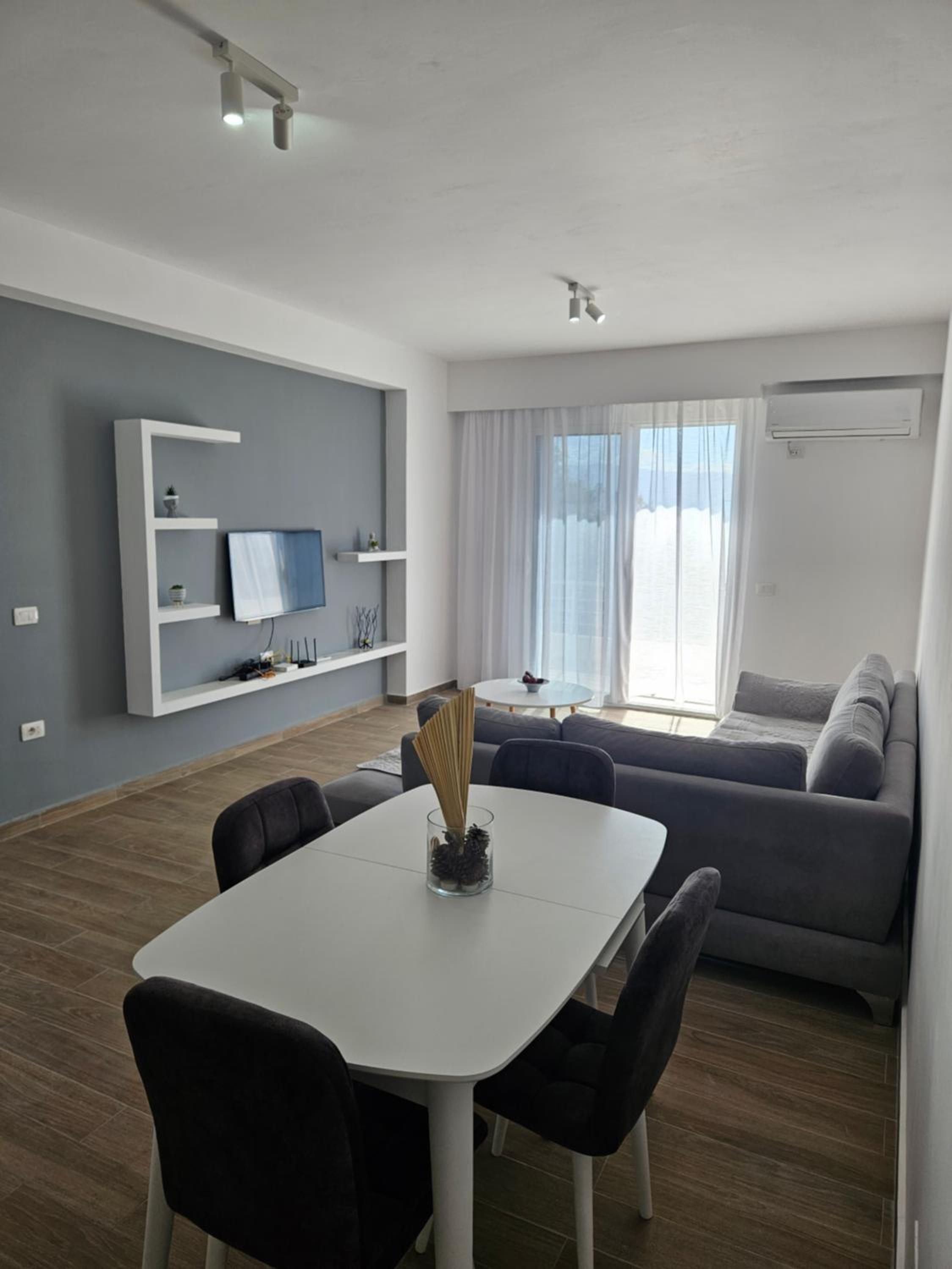 SEA & SUN APARTMENT