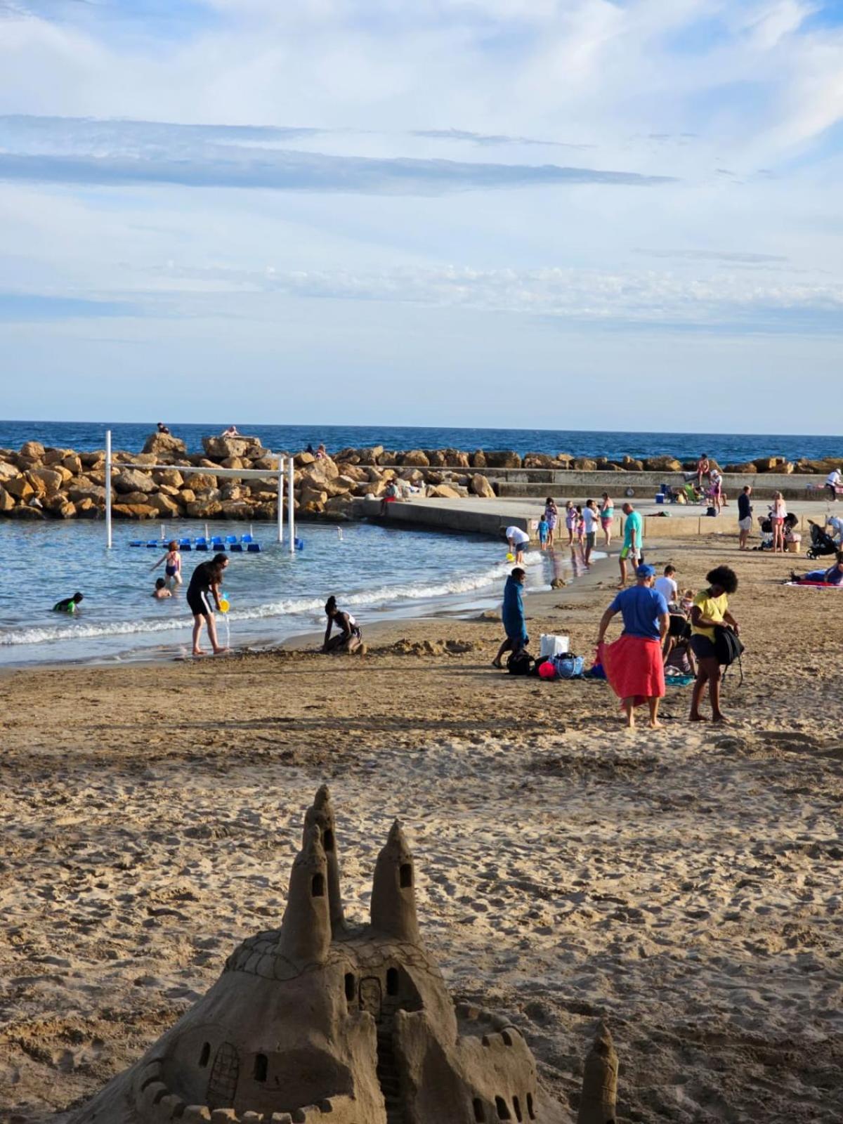 Аcogedor apartamento de dos dormitorios en torrevieja