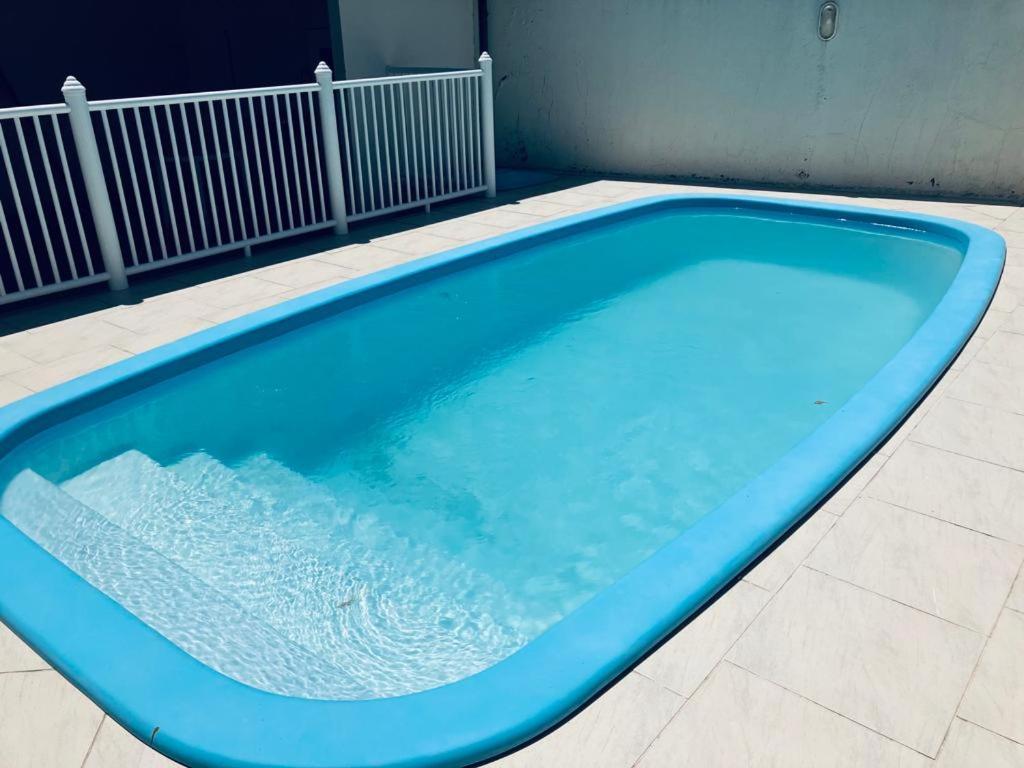 Townhouse composta por 4 triplex duas suítes a duas quadras do mar