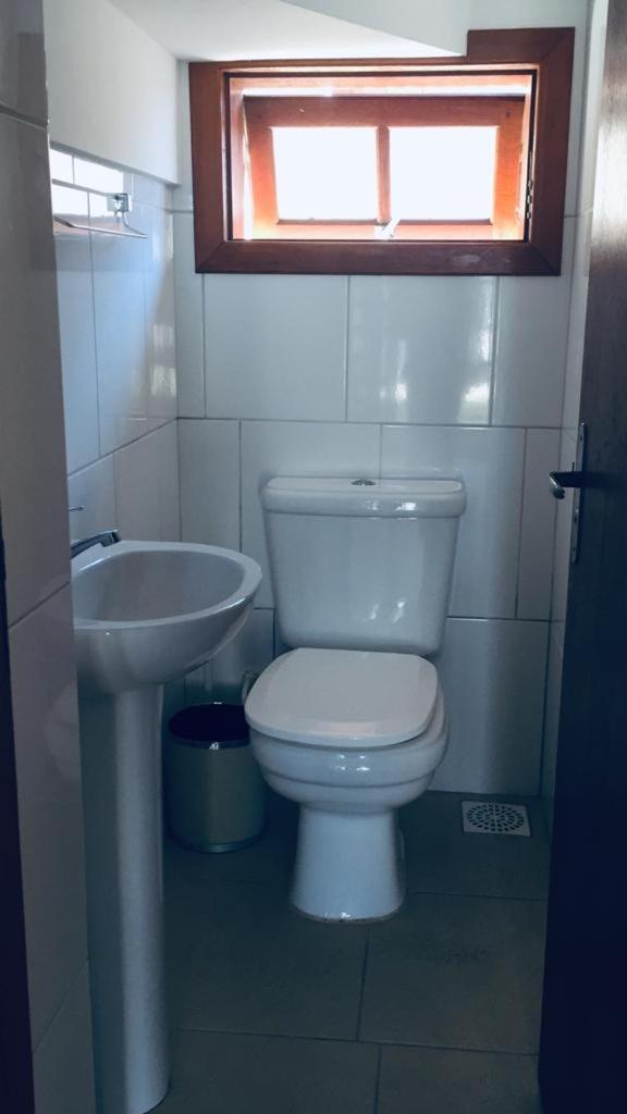 Townhouse composta por 4 triplex duas suítes a duas quadras do mar