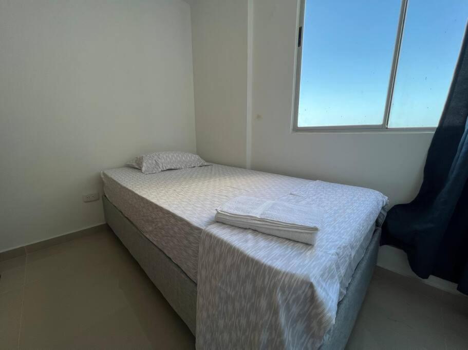 Apartamento de 3 habitaciones muy cerca al malecón