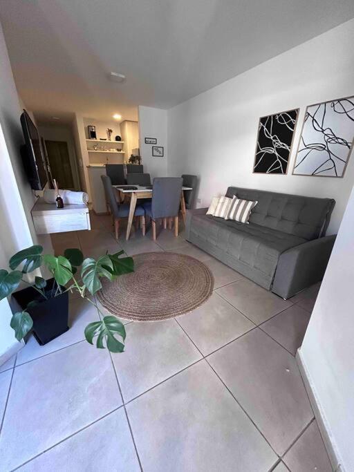 Oasis urbano para 3 personas: terraza y piscina en Córdoba