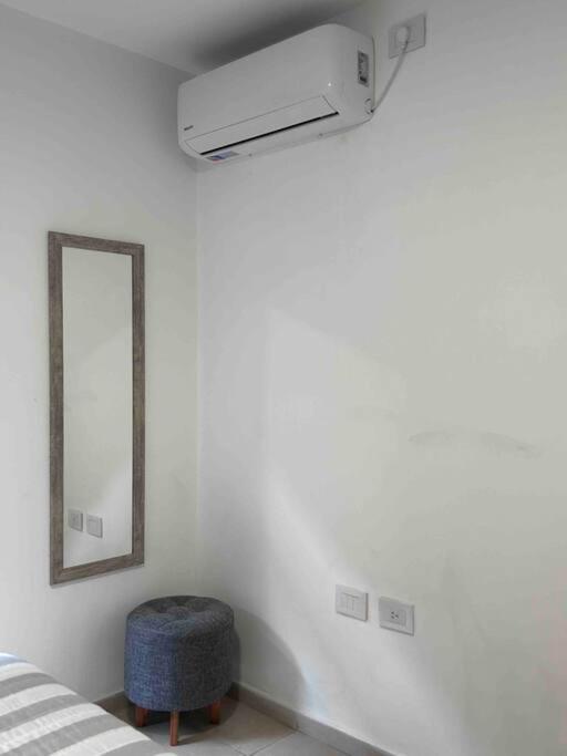 Oasis urbano para 3 personas: terraza y piscina en Córdoba
