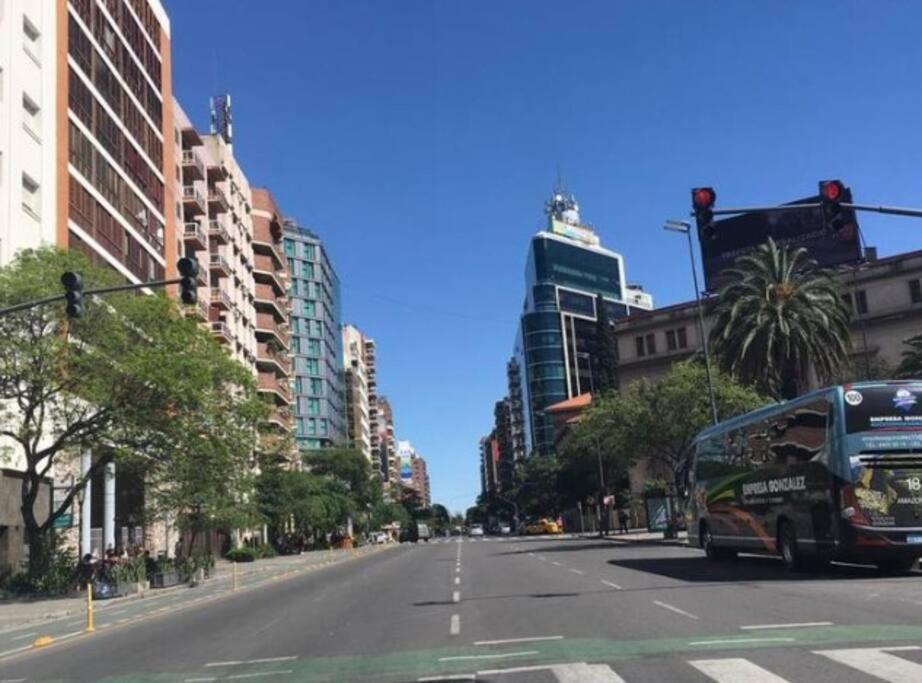 Oasis urbano para 3 personas: terraza y piscina en Córdoba