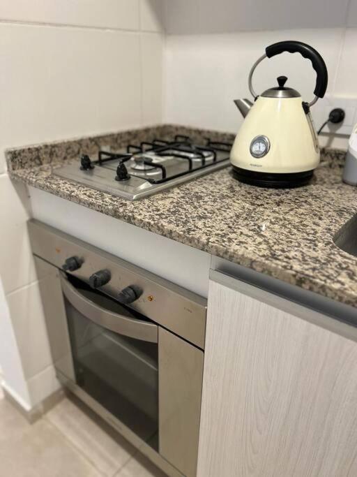 Oasis urbano para 3 personas: terraza y piscina en Córdoba