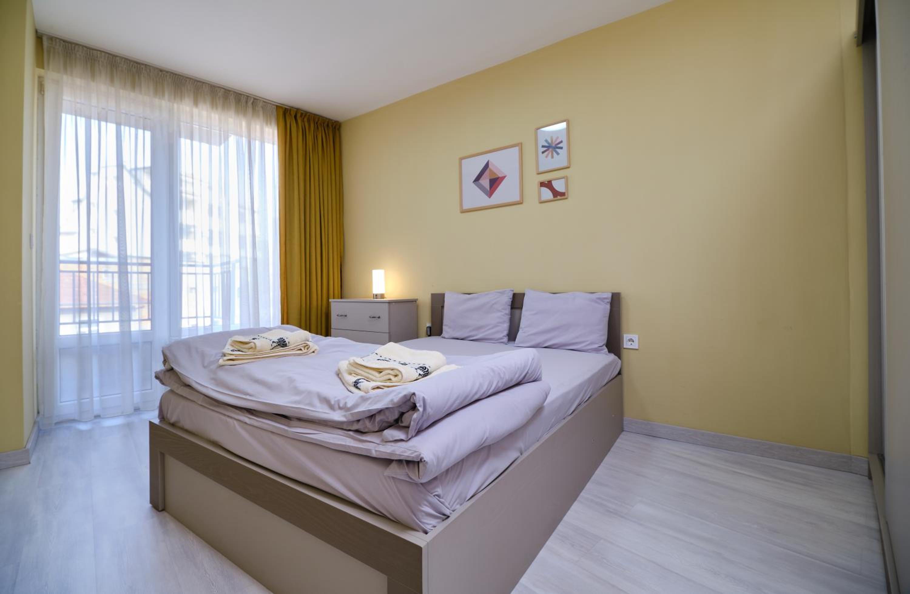 Cozy 1-bed Apartment 2