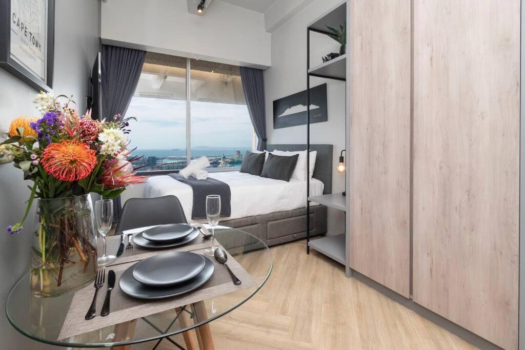 Classy Apartment Boasting Breathtaking Views