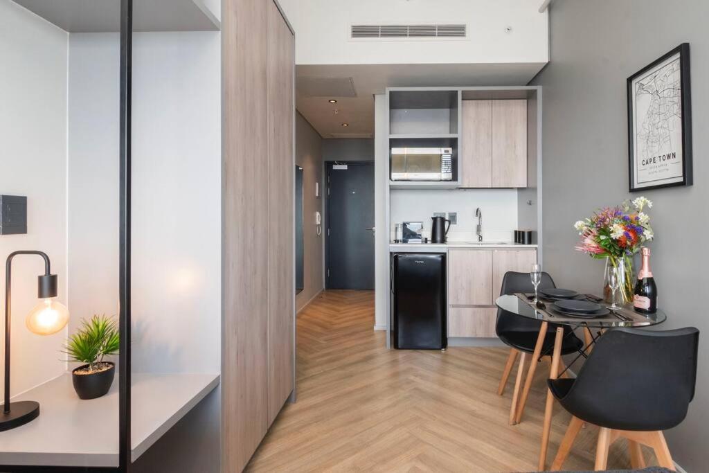 Classy Apartment Boasting Breathtaking Views