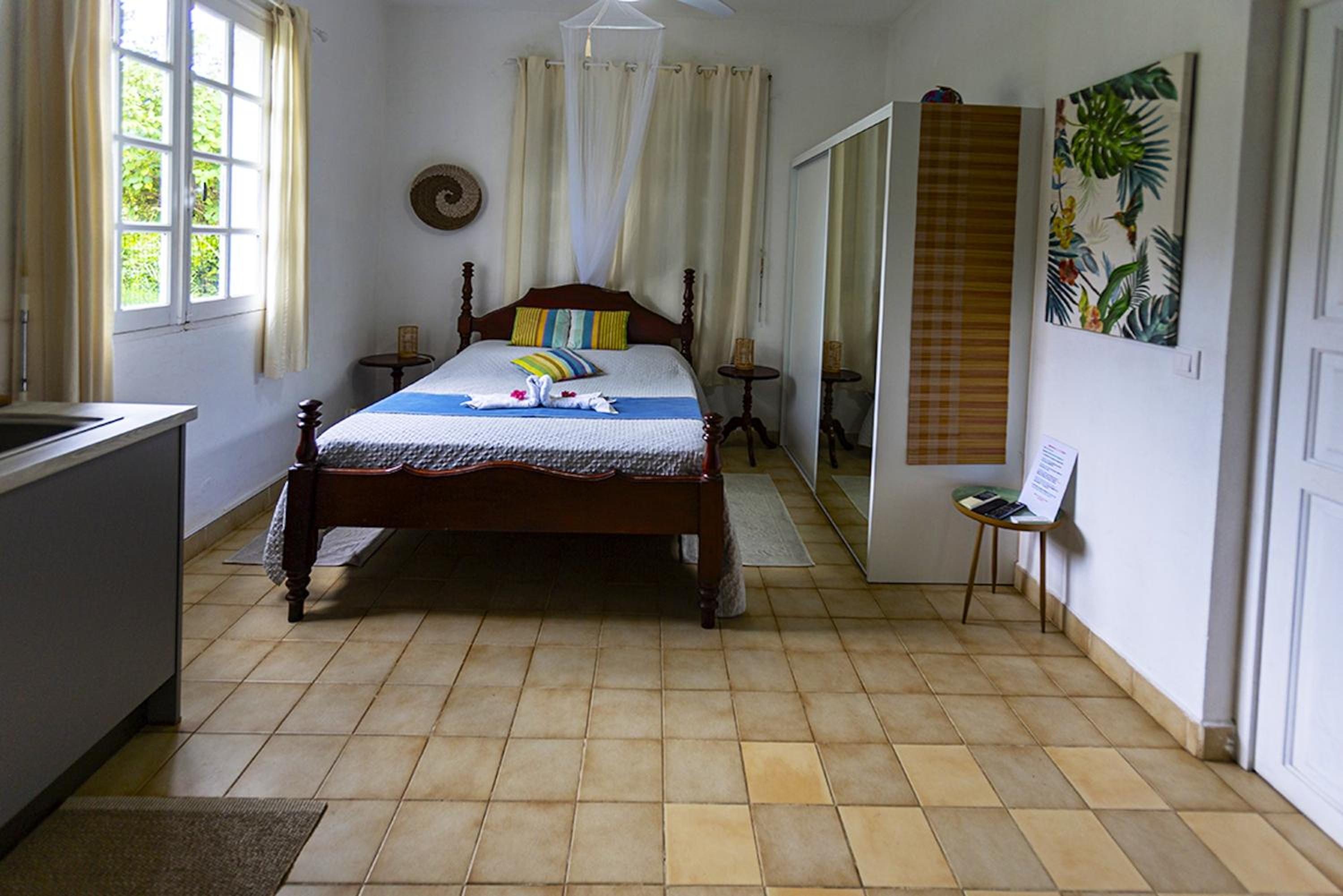 Studio accueillant à Baie Mahault - 20 m² avec piscine privée