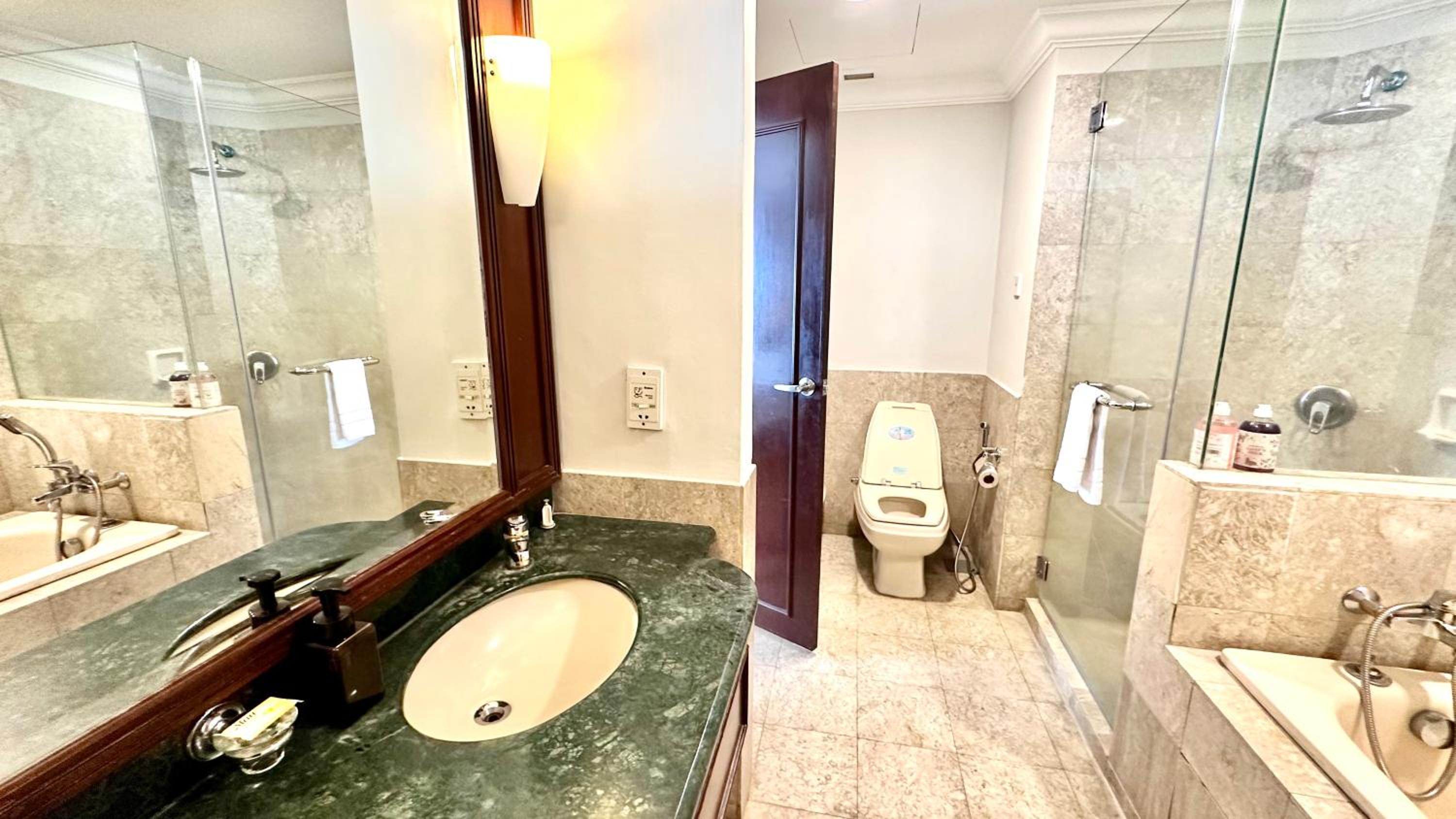 RJ Service Suite at Times Square