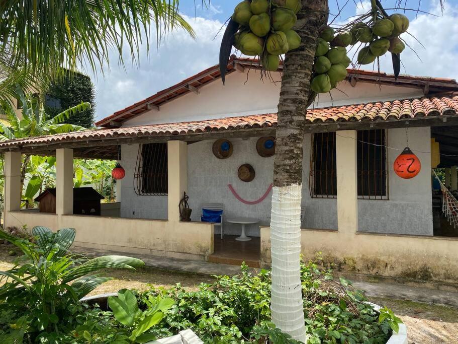 Casa ampla de frente ao mar