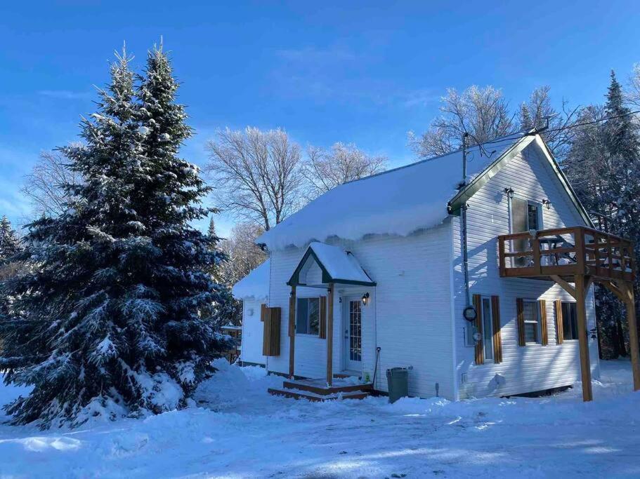 LE JAZZ- Chalet rustique/chic avec SPA