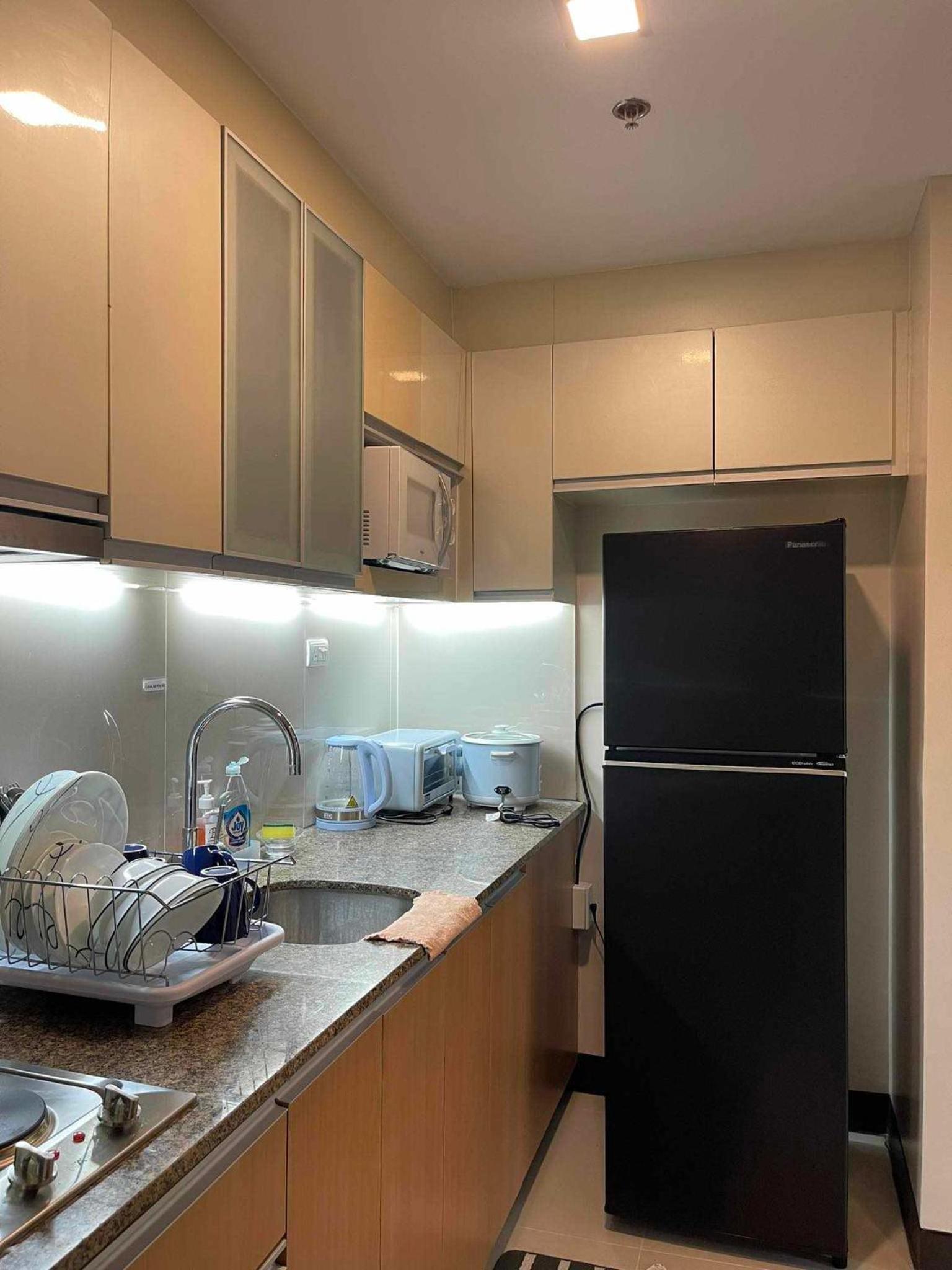 C3-5A 8Newtown Condominium view 4