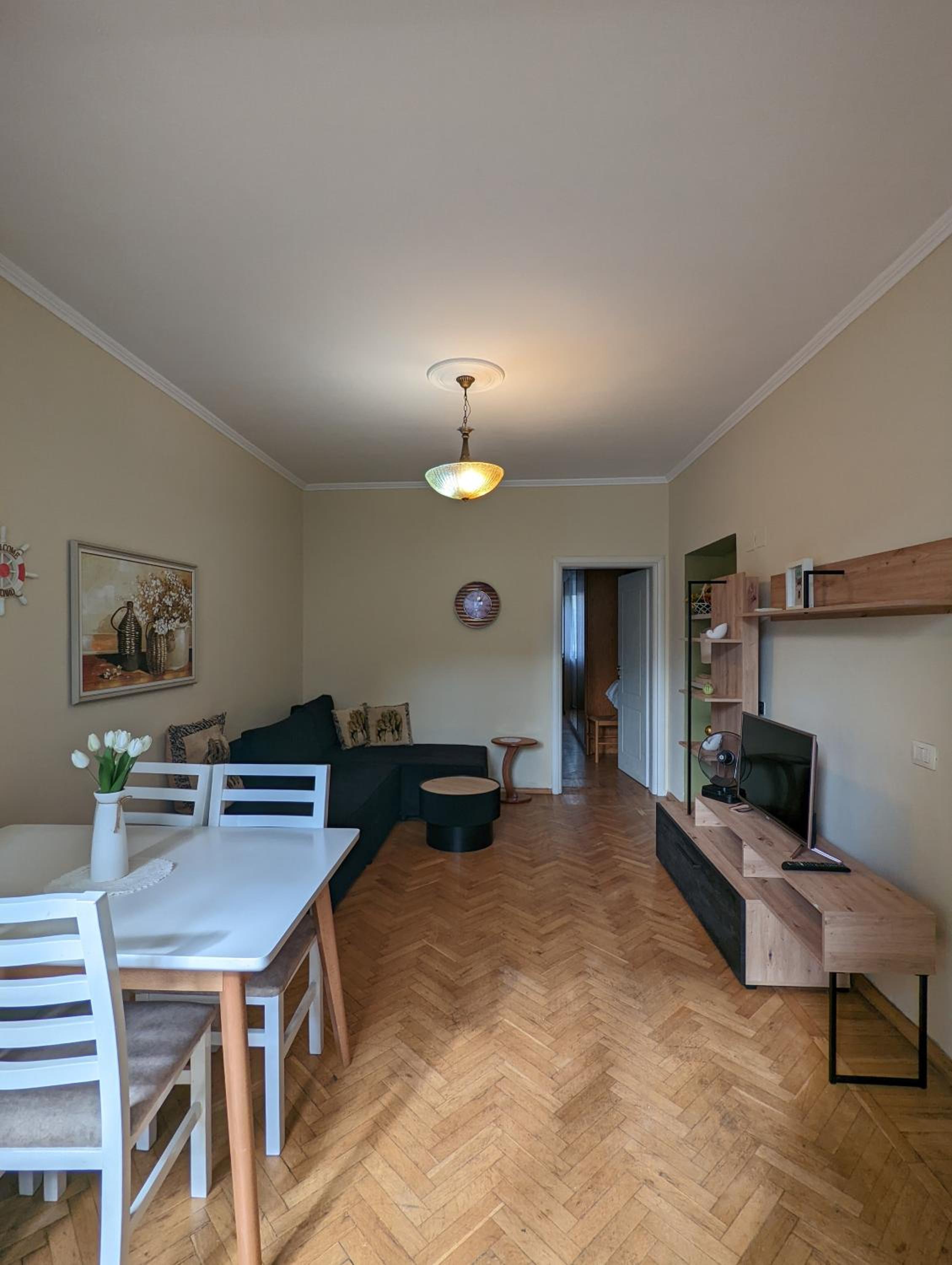 Vintage Apartment in Center