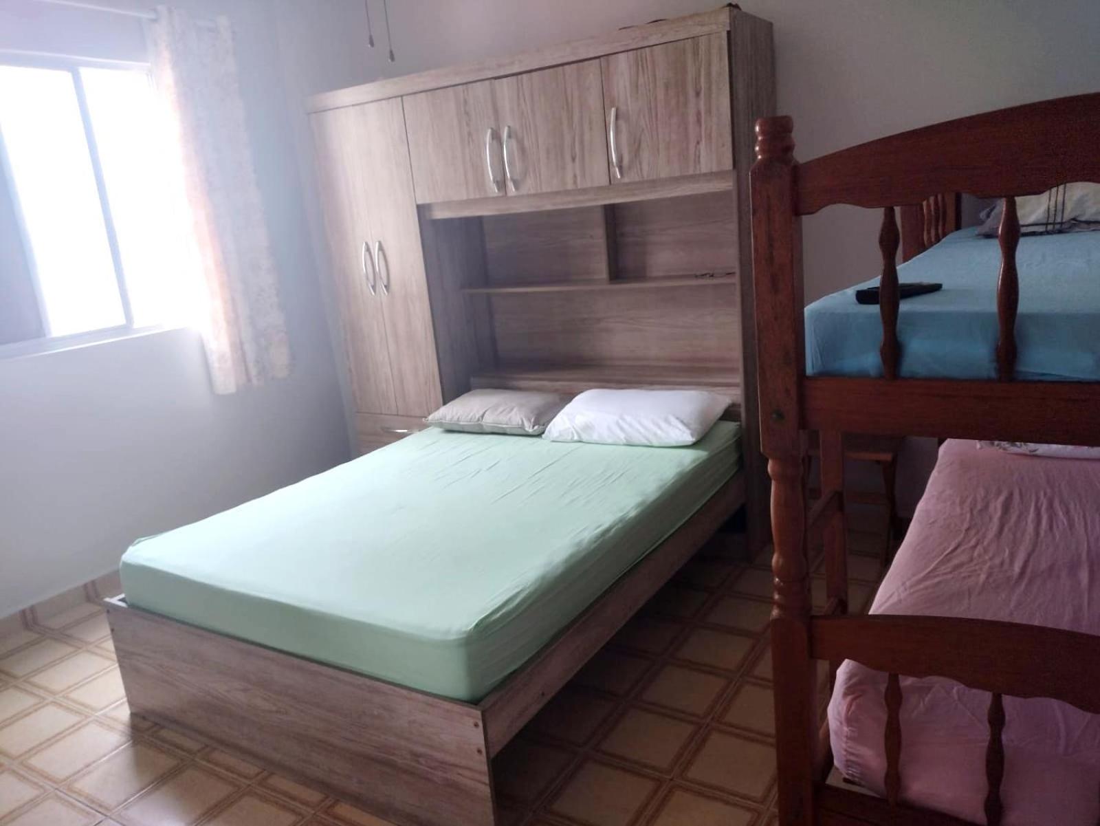 Apartamento Praia Grande Aviação em frente à praia, pé na areia