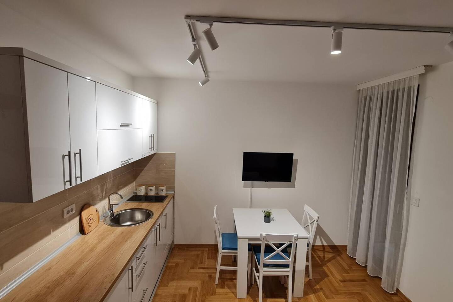 Apartman S16 Vrnjačka Banja view 2
