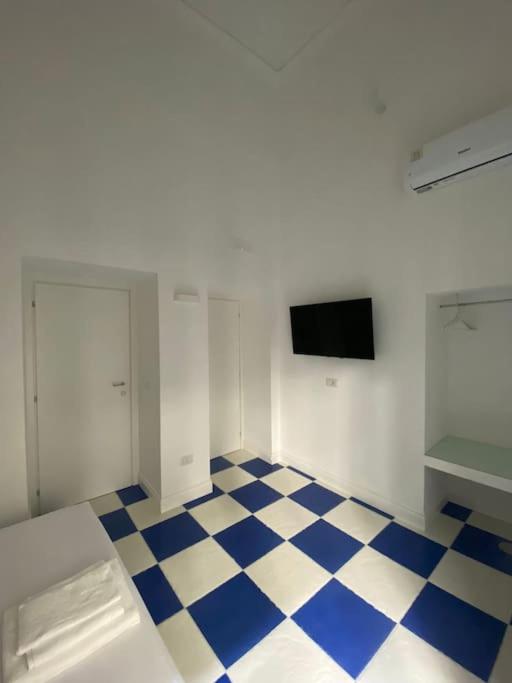 Maison Olivia, nuovo appartamento in zona Chiaia