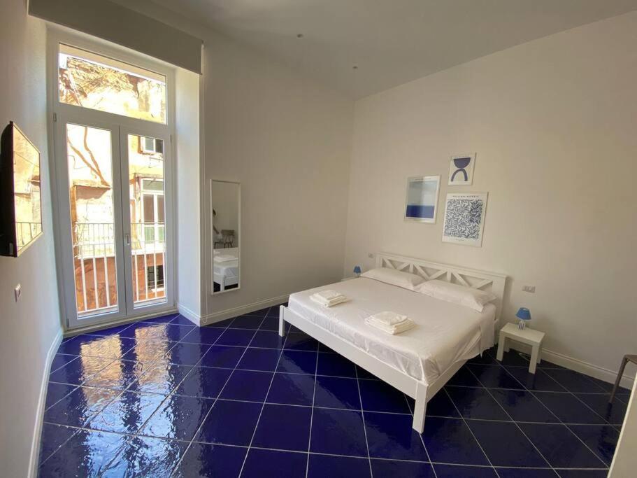 Maison Olivia, nuovo appartamento in zona Chiaia