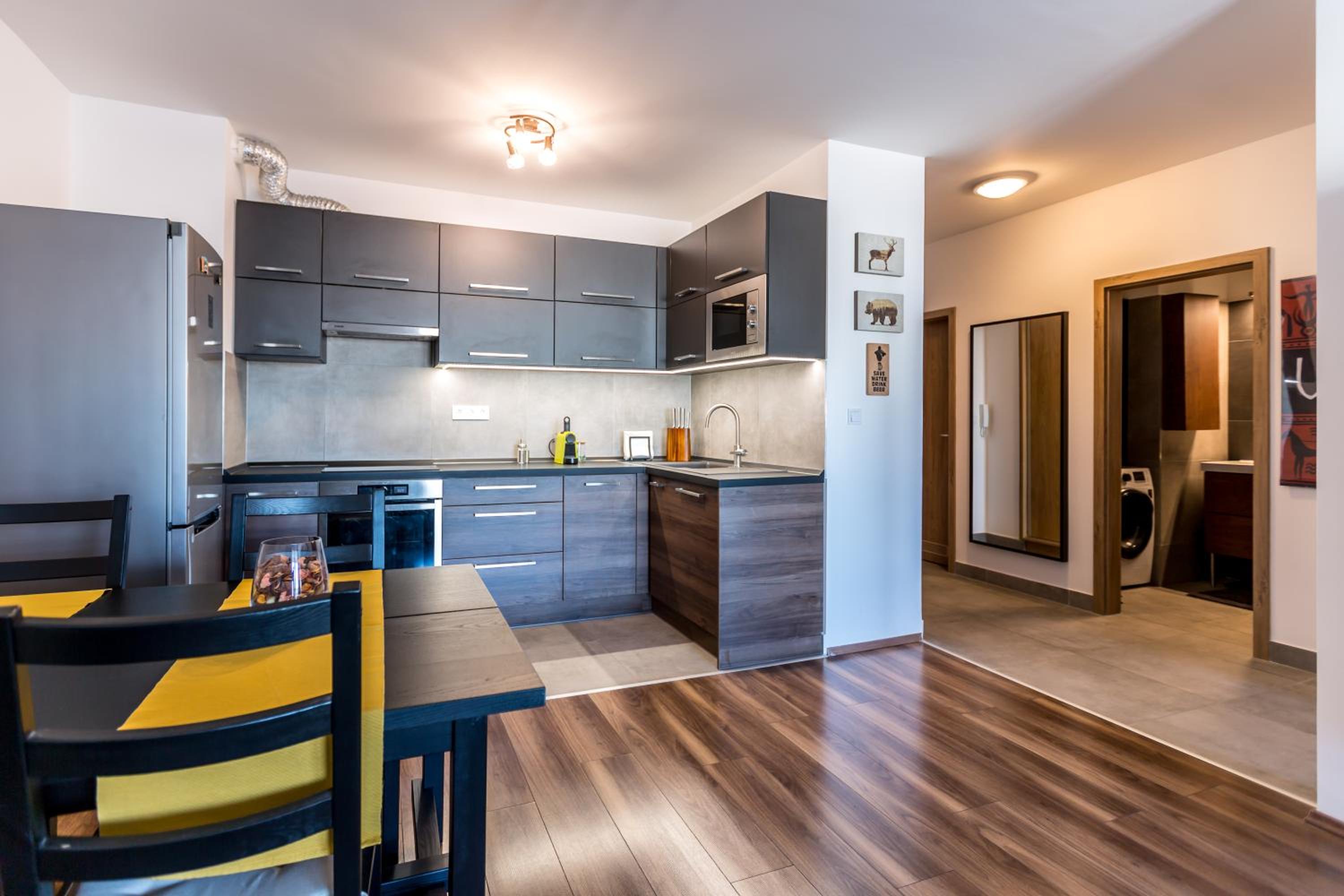 M14 apartment - free garage, terrace and panorama view 3