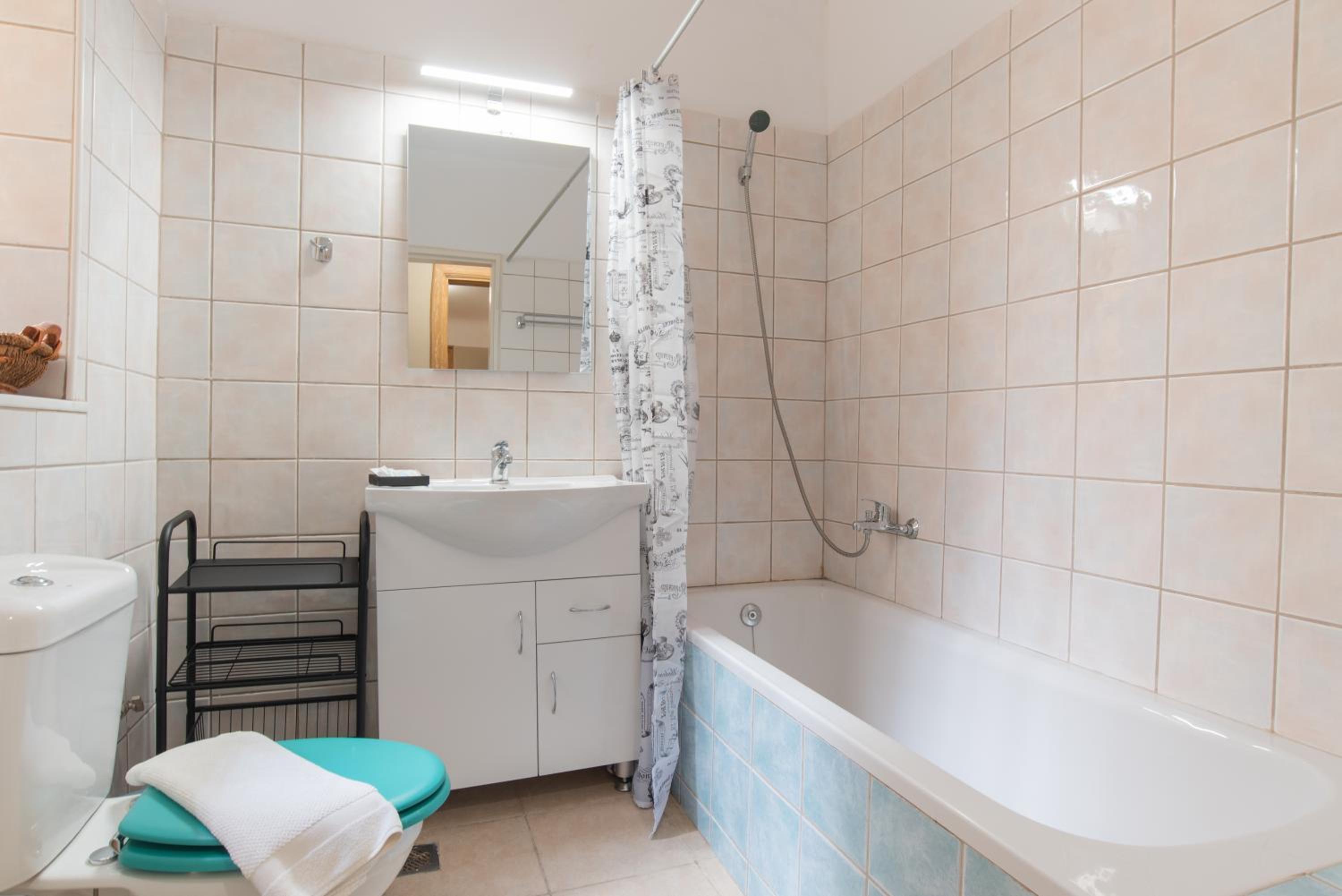 Kallimarmaro Two-Bedroom Apartment