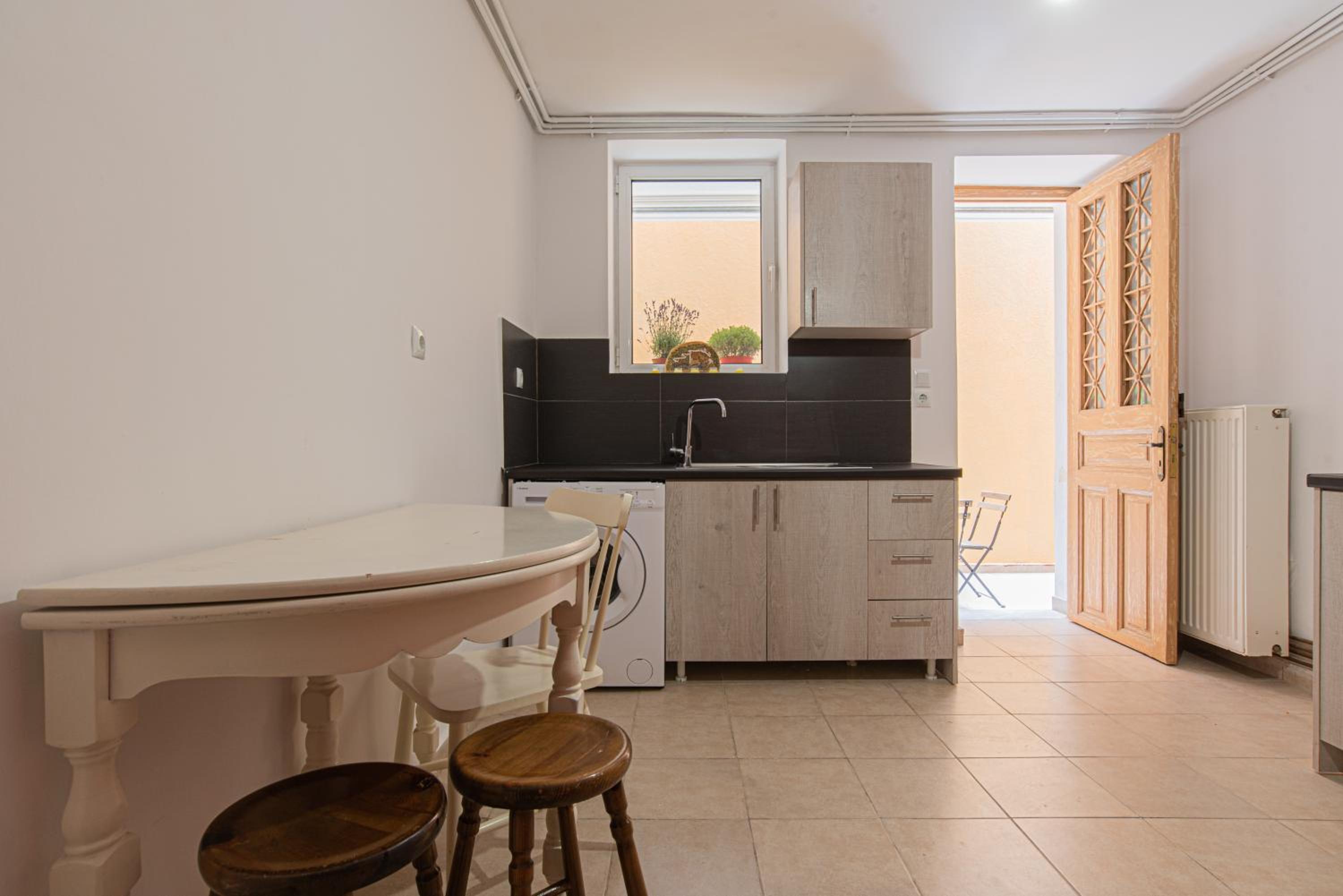 Kallimarmaro Two-Bedroom Apartment