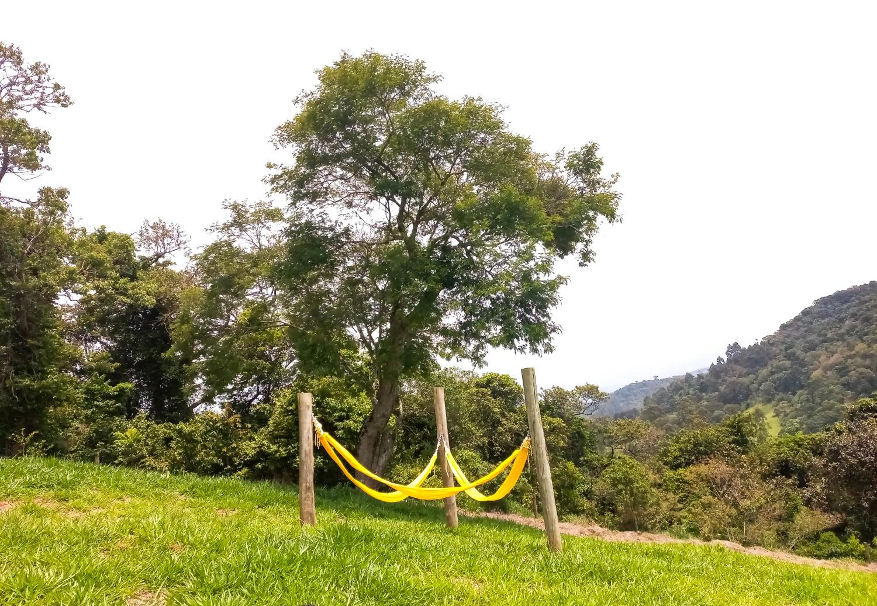 Embahu Suítes - Vista para Pedra do Baú e banheira de imersão