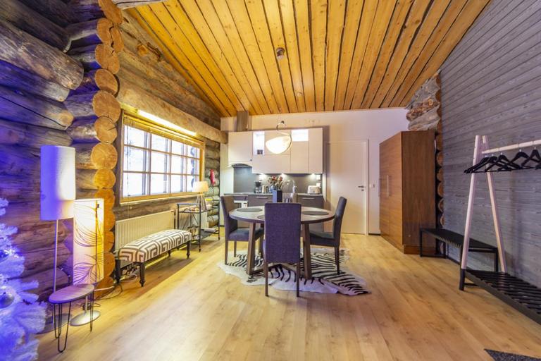 Kuukkeli Log Houses Teerenpesä - Superior Suite A49