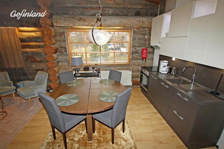 Kuukkeli Log Houses Teerenpesä - Superior Suite A49